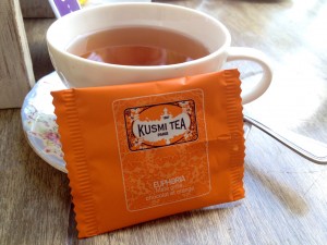 A very subtle Orange and Chocolate tasting tea.